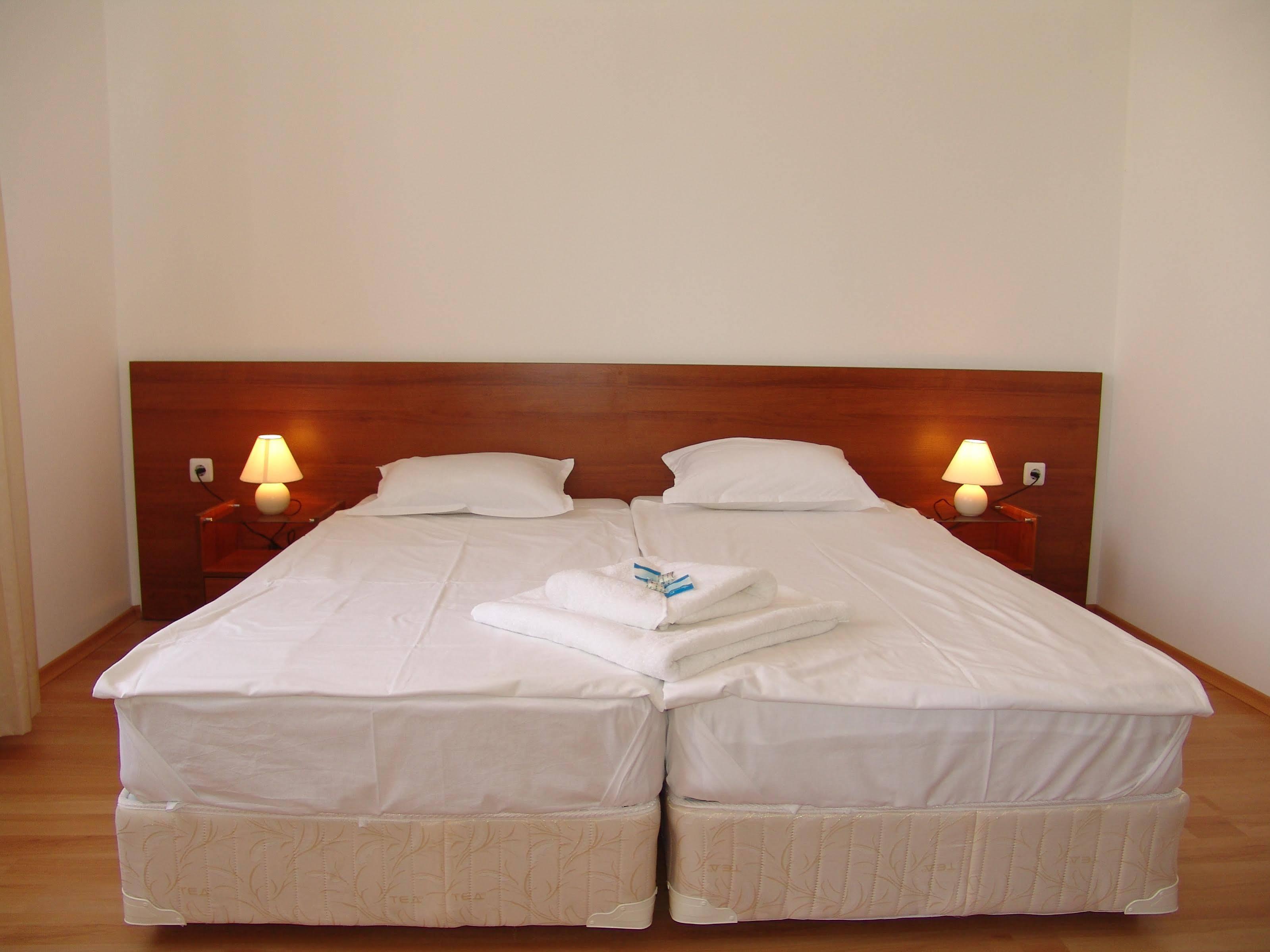 Apart Hotel Kasandra Pantai Sunny Luaran gambar