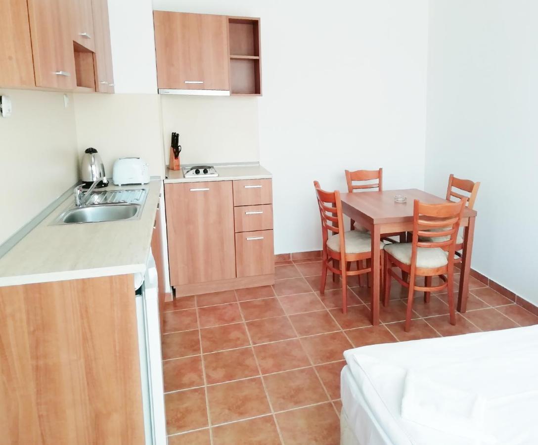 Apart Hotel Kasandra Pantai Sunny Luaran gambar