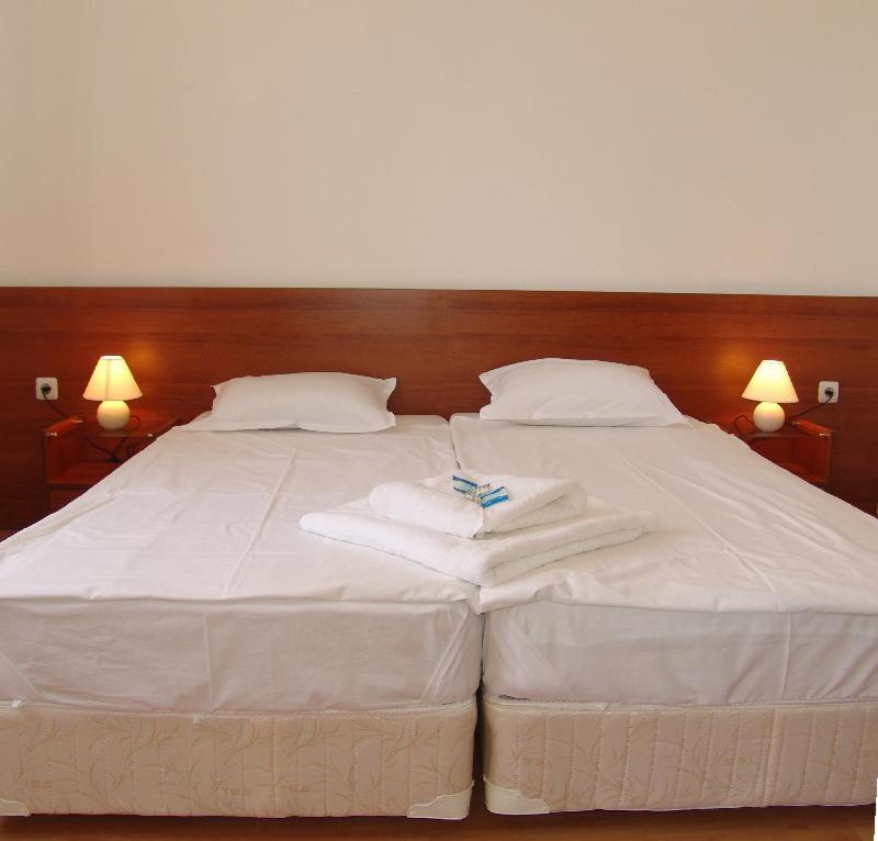 Apart Hotel Kasandra Pantai Sunny Bilik gambar